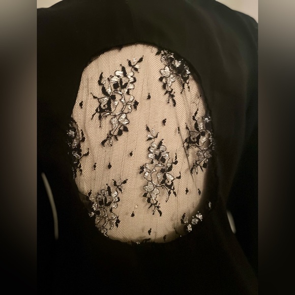One of a kind handmade blazer with lace detail - Picture 4 of 9